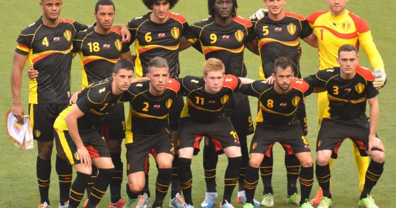 O Abismo Cripto no Futebol: Como o Confronto Bélgica vs Senegal Revela Novas Fronteiras para o Blockchain