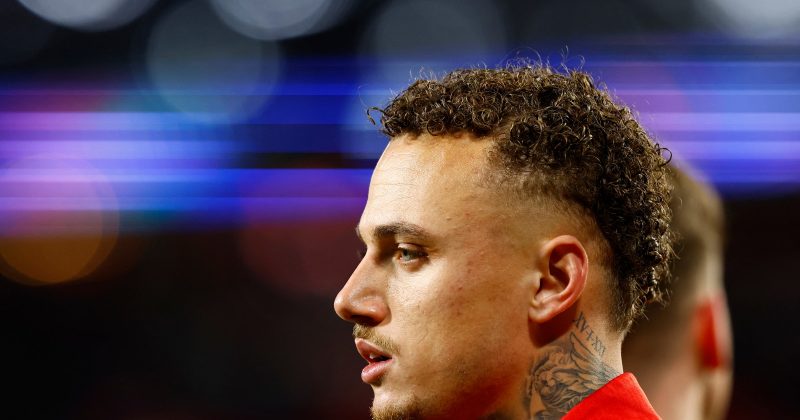 Ajax busca trazer Noa Lang de volta ao Napoli em acordo estratégico