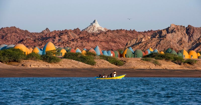 Alerta de Conflito: Irã ordena restrições de viagem em Hormozgan sob ameaça de ataques