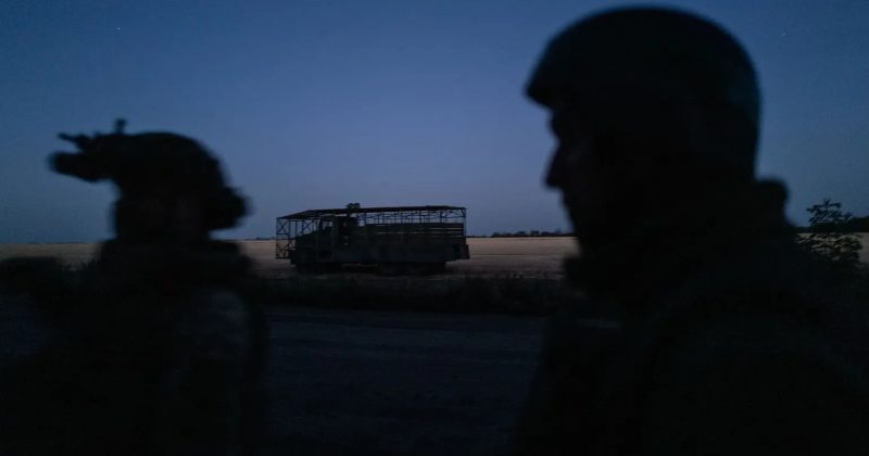 Ataques russos em Dnipropetrovsk deixam mortos e feridos, incluindo crianças; previsões de ocupação avançam
