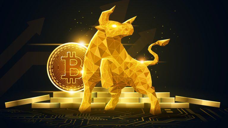 Alerta de Alta: 3 Sinais Cruciais Colidem para o Bitcoin em Teste Decisivo de $83K