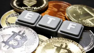 Alerta no Mercado: Bitcoin despenca abaixo de US$ 59 mil após colapso histórico de ETFs