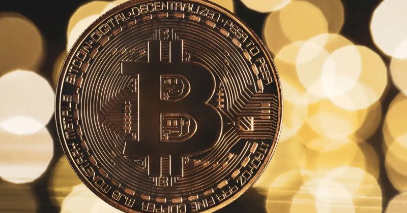 Bitcoin Plummets Below $63,000 as Coinbase Earnings Disappoint and Crypto Legislation Stalls