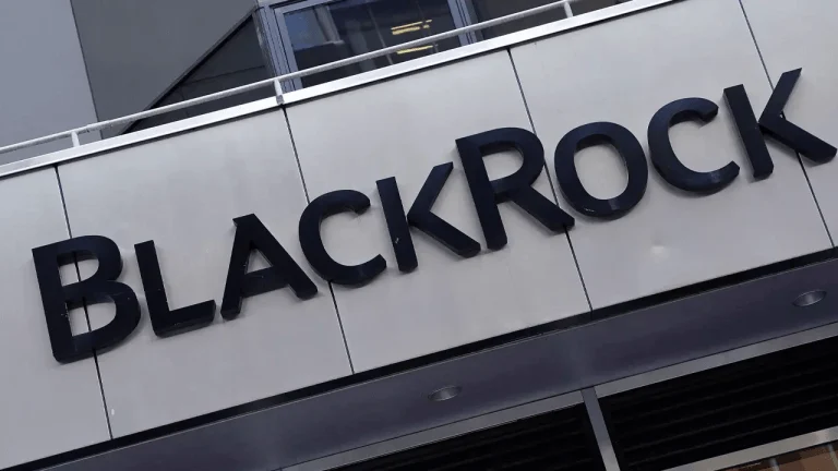 BlackRock atropela o Goldman Sachs e lança o primeiro ETF de Bitcoin com foco em renda passiva