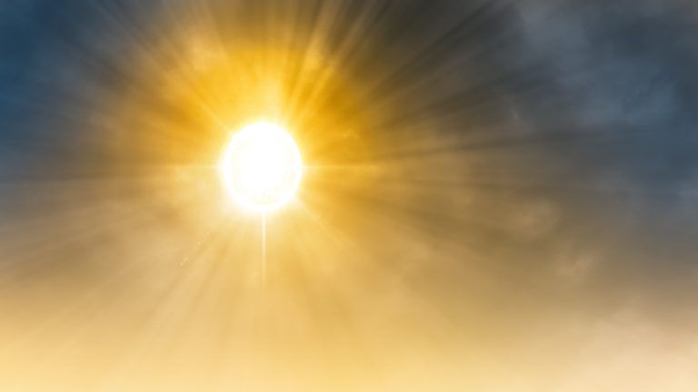 Heatwave Crisis: How Triple-Digit Temps are Squeezing Bitcoin Miners