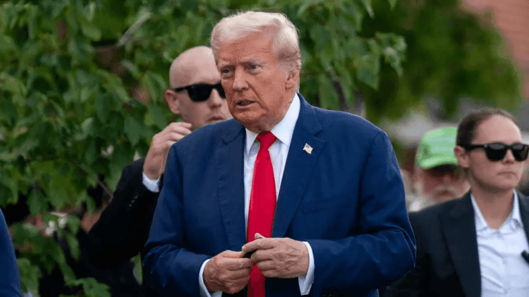 Caos Fiscal nos EUA: Reembolsos de Tarifas de Trump Disparam para US$ 81 Bilhões após Decisão da Suprema Corte