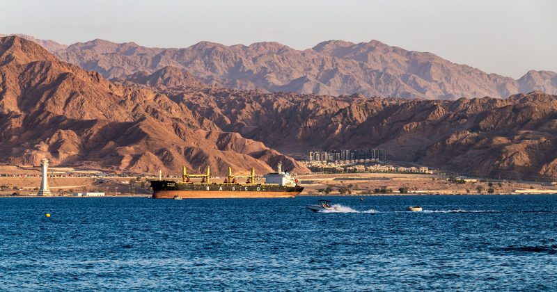 Caos no Mar Vermelho: Custos de seguro disparam com o bloqueio Houthi