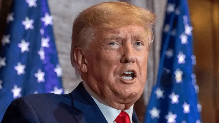 White House Shakes Crypto Market with 'Trump Coin' Promo Amid $3.81 Billion TRUMP Memecoin Crash