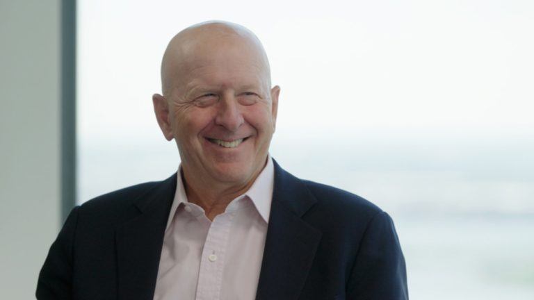 Goldman Sachs CEO Backs CLARITY Act Amid Senate Deadlock Over Crypto Bill