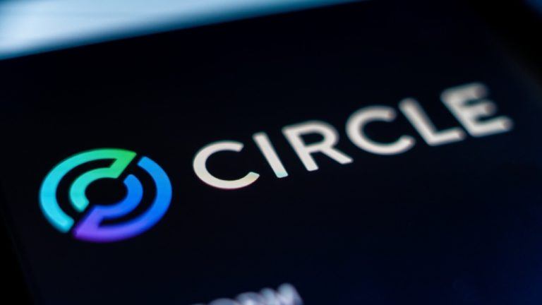 Circle Extends Coinbase USDC Partnership, Shuts Door on Dividends