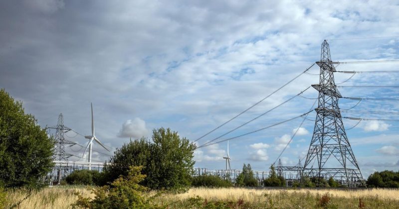 US Power Grids Under Siege: Heat Waves and AI Data Center Surge Create Energy Crisis