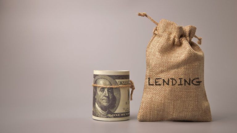 Em 2026, o crédito cripto no CeFi contrai: US$ 23,3 bi e Tether domina 68%