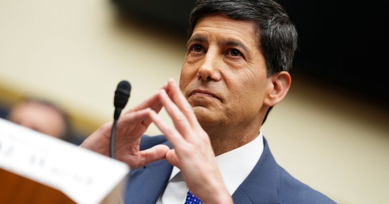 DoubleLine Bets on Stable US Interest Rates Under New Fed Chair Warsh by 2026
