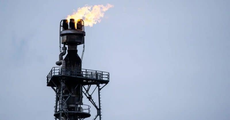 Drones ucranianos atingem refinaria de petróleo em Moscou: A escalada na guerra energética