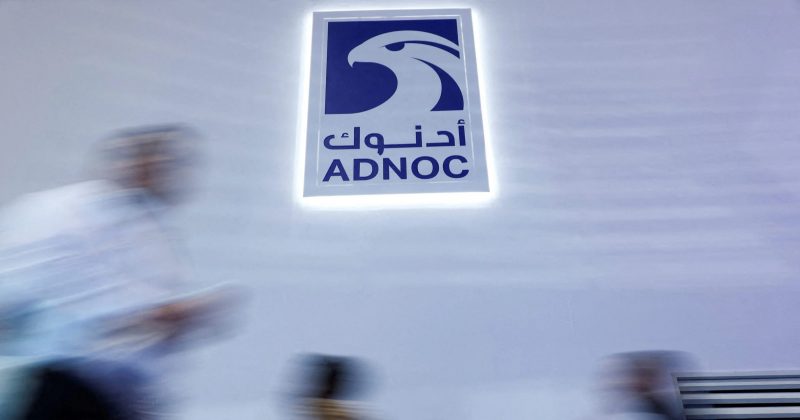 Empresa Petroleira dos Emirados Árabes Sofre 15 Ataques com Mísseis e Drones no Estreito de Hormuz