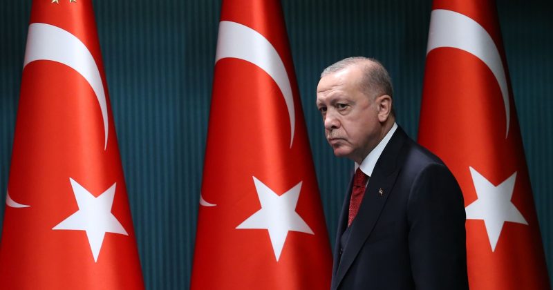 Erdogan Apela a Trump para Diálogo com Irã em Meio a Tensões no Golfo