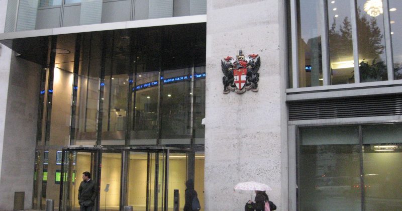 JPMorgan Data Error Alert: LSEG Scrutinizes US Investment Grade Fund Flows