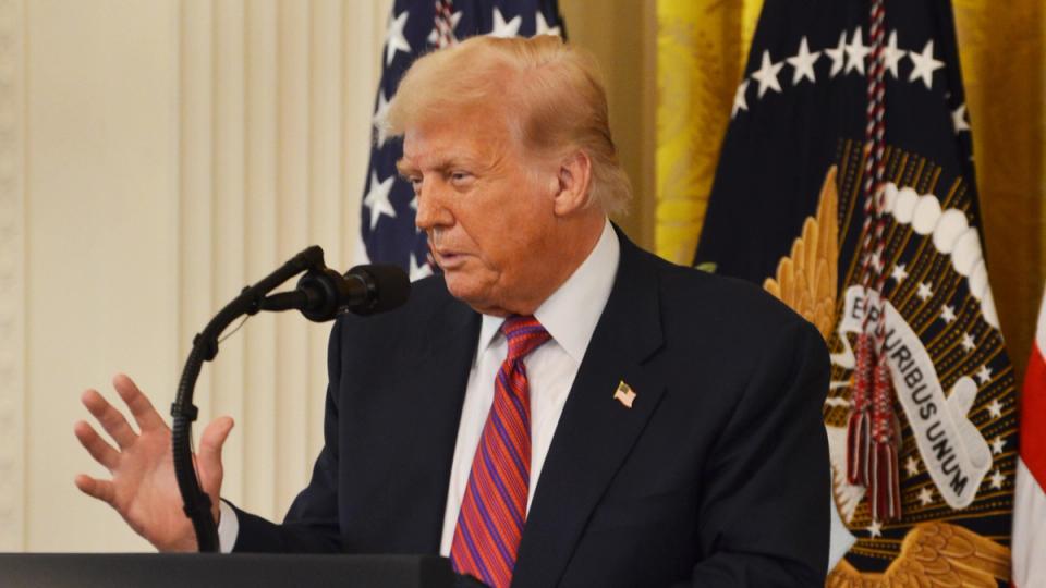 Escândalo no Senado: Investimento de US$ 500 milhões dos Emirados Árabes em projeto cripto de Trump sob investigação