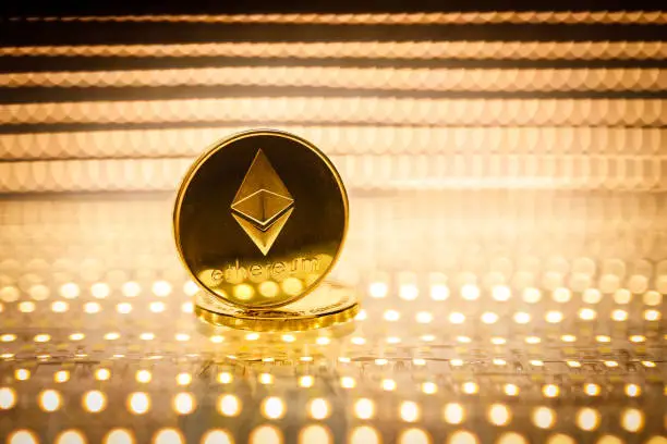 Ethereum resiste aos US$ 1.800 enquanto o mercado aguarda o impacto de Kevin Warsh no Fed