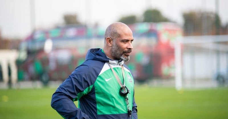 Futebol e Estratégia: Federação Argelina de Futebol inicia negociações com Éric Chelle