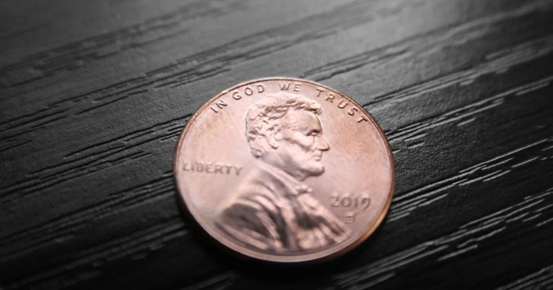 O fim do centavo nos EUA: O que isso revela sobre o futuro do dinheiro?
