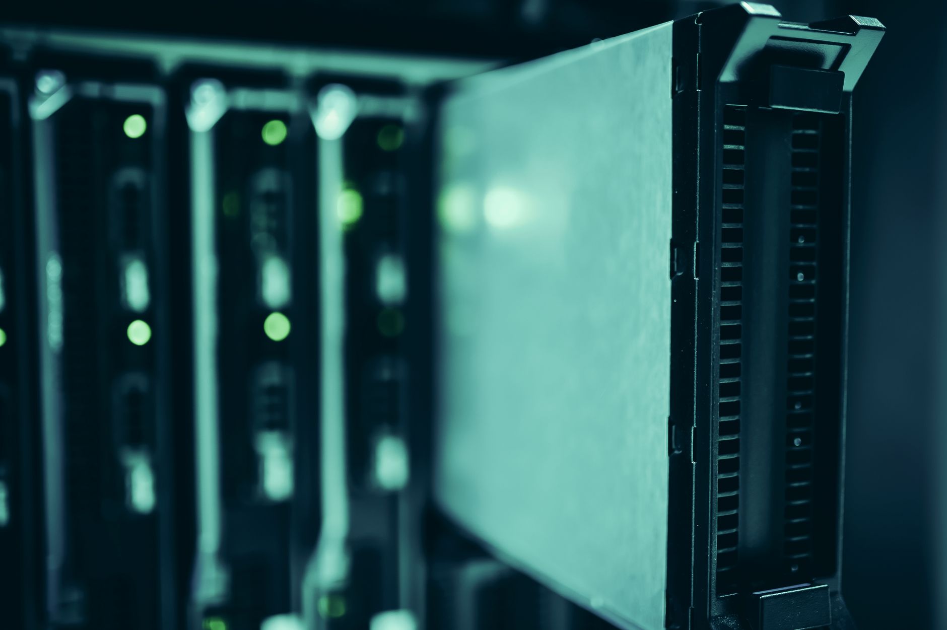 Google Cloud Surges 82%: Billion-Dollar AI Bet Pays Off Massiveley