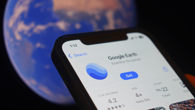 Google Desativa Ferramenta de Imagens IA do Google Earth Após Alertas de Desinformação