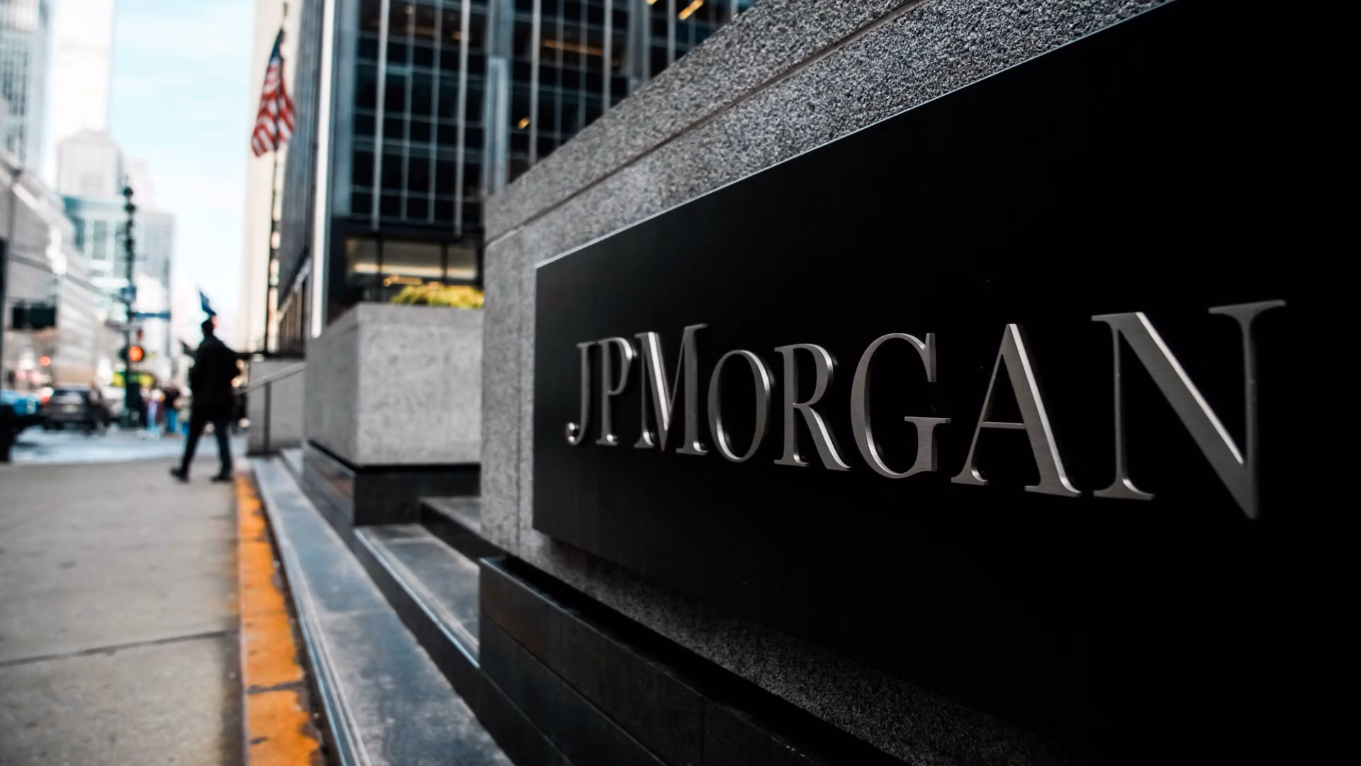 Guerra de Juros entre Bancos e Crypto: Estabilidade vs. Lucro
