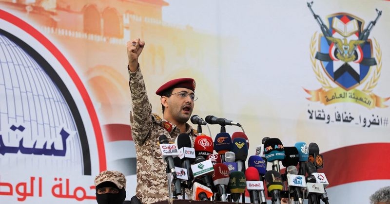 Houthis Atacam Navio Militar Saudita no Mar Vermelho, Aumentando Tensões na Região