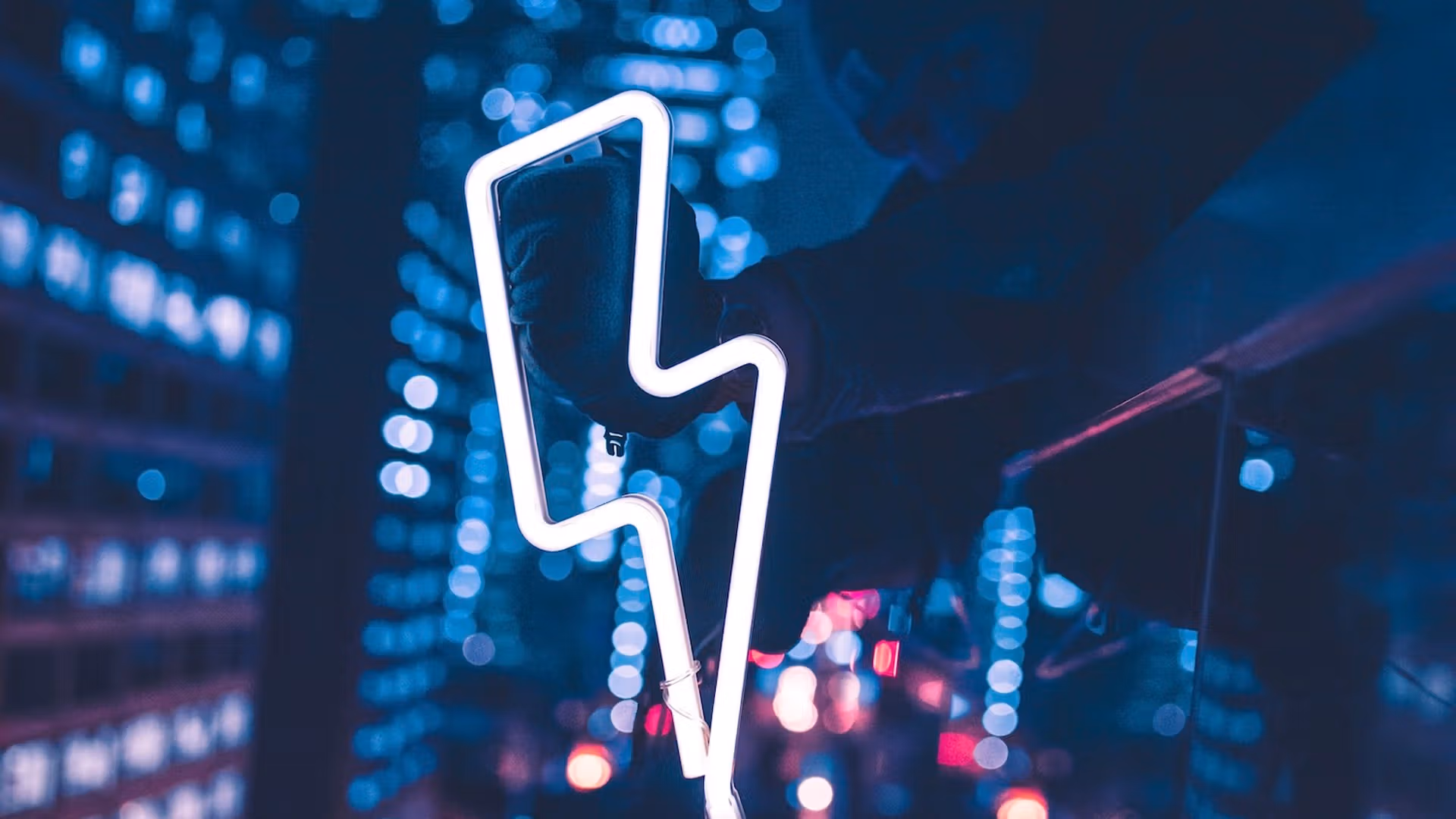 Infraestrutura Bitcoin é explorada: Ataques roubam credenciais e drenam servidores de pagamentos Lightning