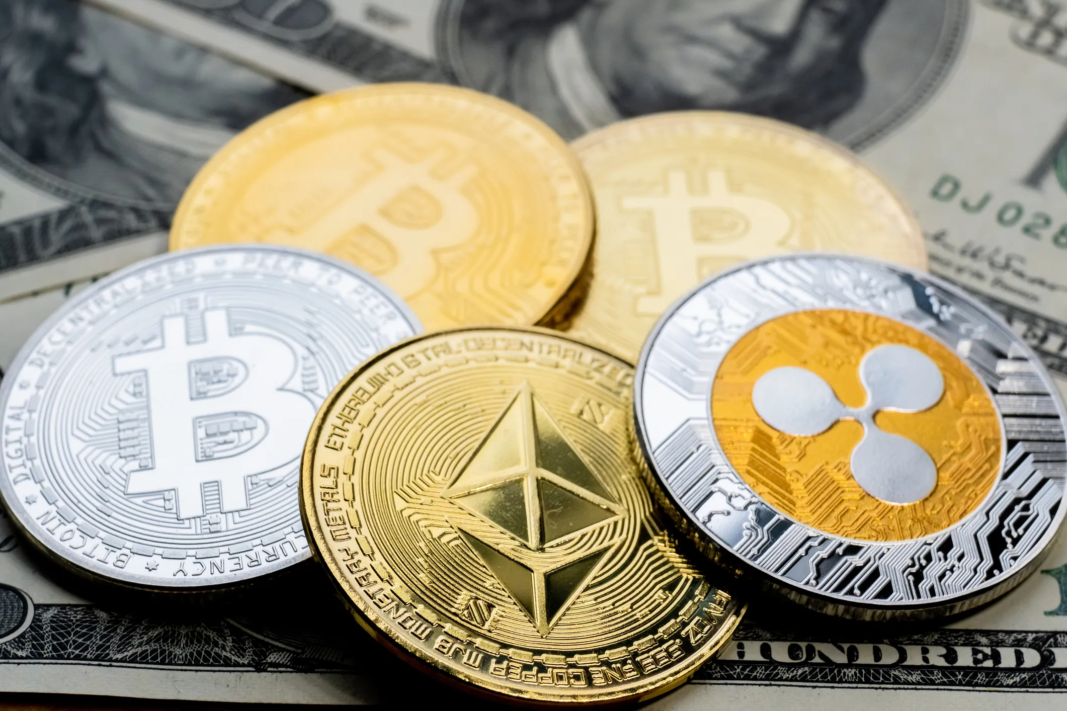 Investidores Institucionais Contrariam Tendência e Compram Bitcoin a $62.000 Após Q1 Volátil