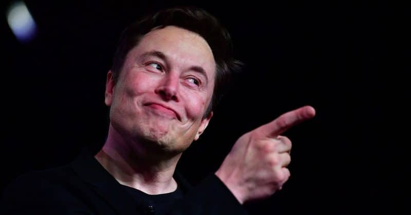 Irã ameaça classificar empresas de Elon Musk como alvos militares no Oriente Médio