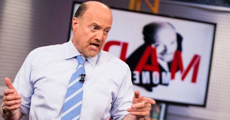 Jim Cramer faz alerta: Gigantes da IA estão 'atropelando' a Accenture
