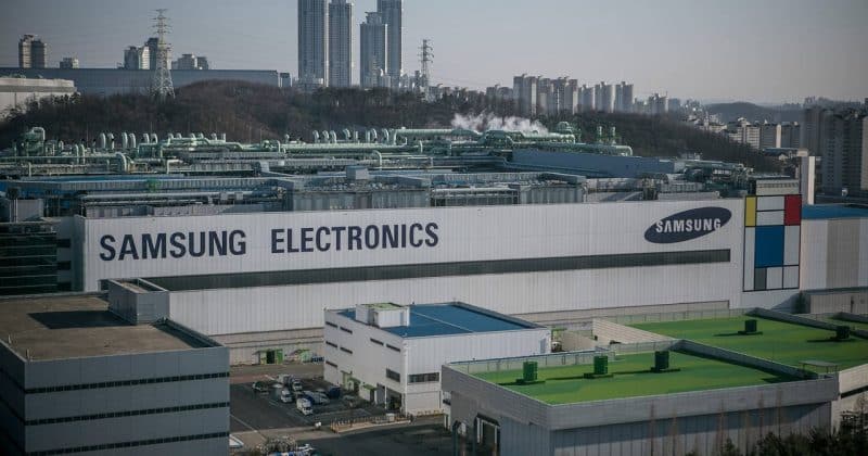 KOSPI dispara 4%: Samsung e SK Hynix puxam a recuperação — mas o risco da “concentração” continua