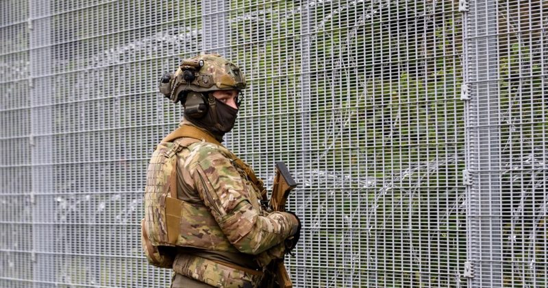 Letônia Reforça Segurança de Fronteira com Ameaças da Rússia e Bielorrússia