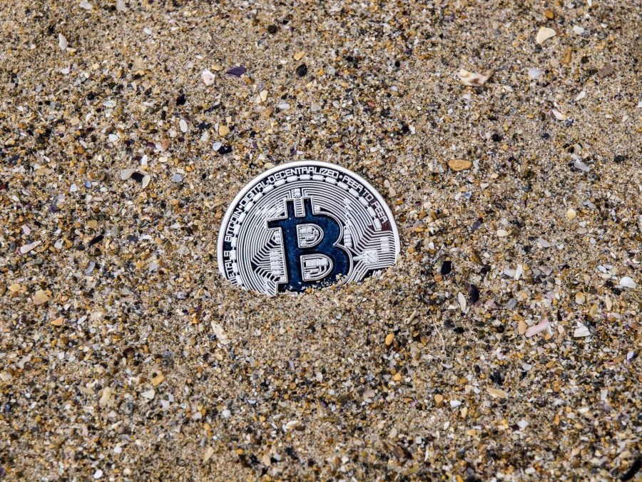 Maior Empresa de Bitcoin do Mundo Pára de Comprar, Mas Mantém Reserva: Estratégia Surpreende Mercado