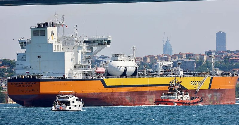 Italian Navy Boards Russian Tanker in International Waters: Sanctions Enforcement & Shadow Fleet Under Scrutiny