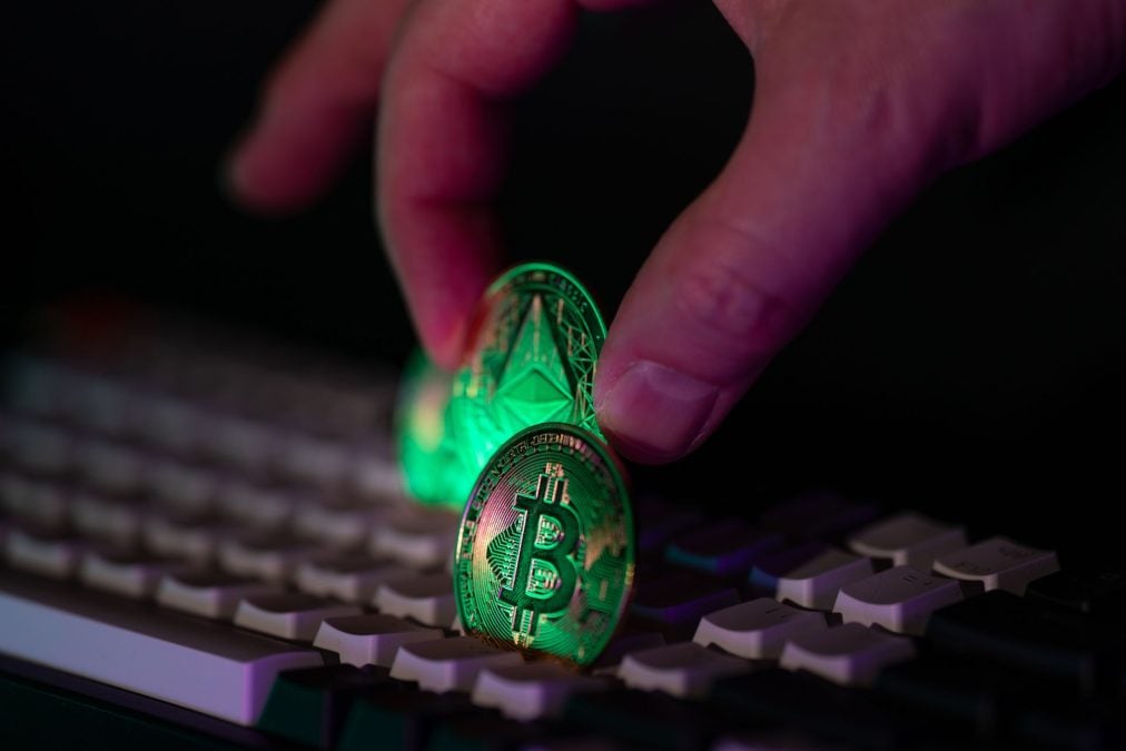PF Desarticula Golpe de R$ 227 Milhões com Criptomoedas em Operação Pane Seca