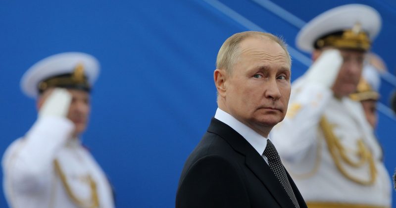 Putin eleva o tom: Ataques a navios russos serão tratados como pirataria