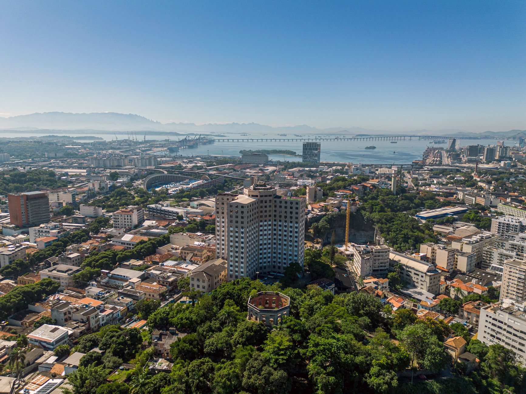 Rio de Janeiro Recebe Nota Máxima AAA da Fitch: Impacto Histórico para Investidores e Economia