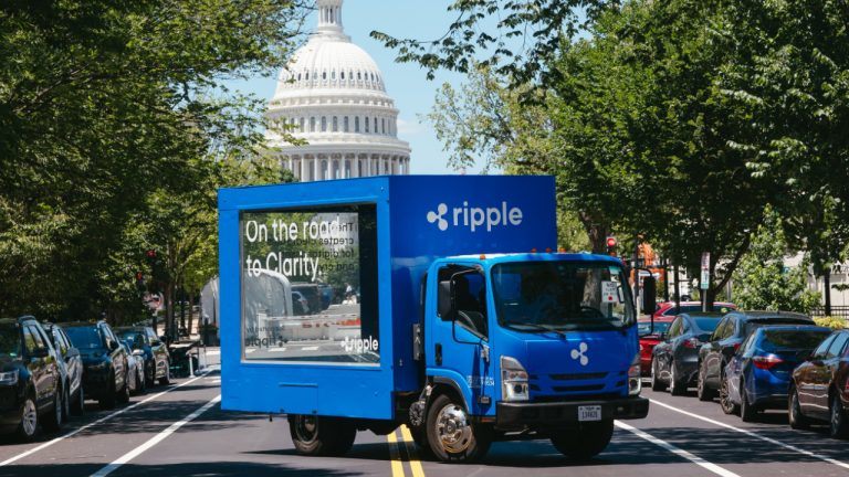 Battle in D.C.: Ripple Deploys CLARITY Act Campaign as Senate Democrats Push Back