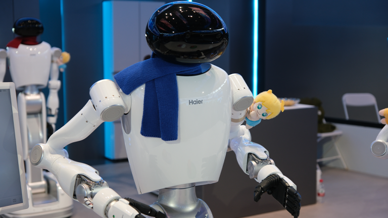 You Can Now Rent a Humanoid Robot in China for Just $443 a Day