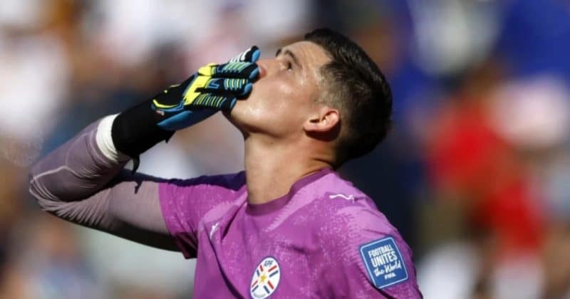 O sacrifício por trás da glória: A jornada de Orlando Gil e o impacto no futebol paraguaio