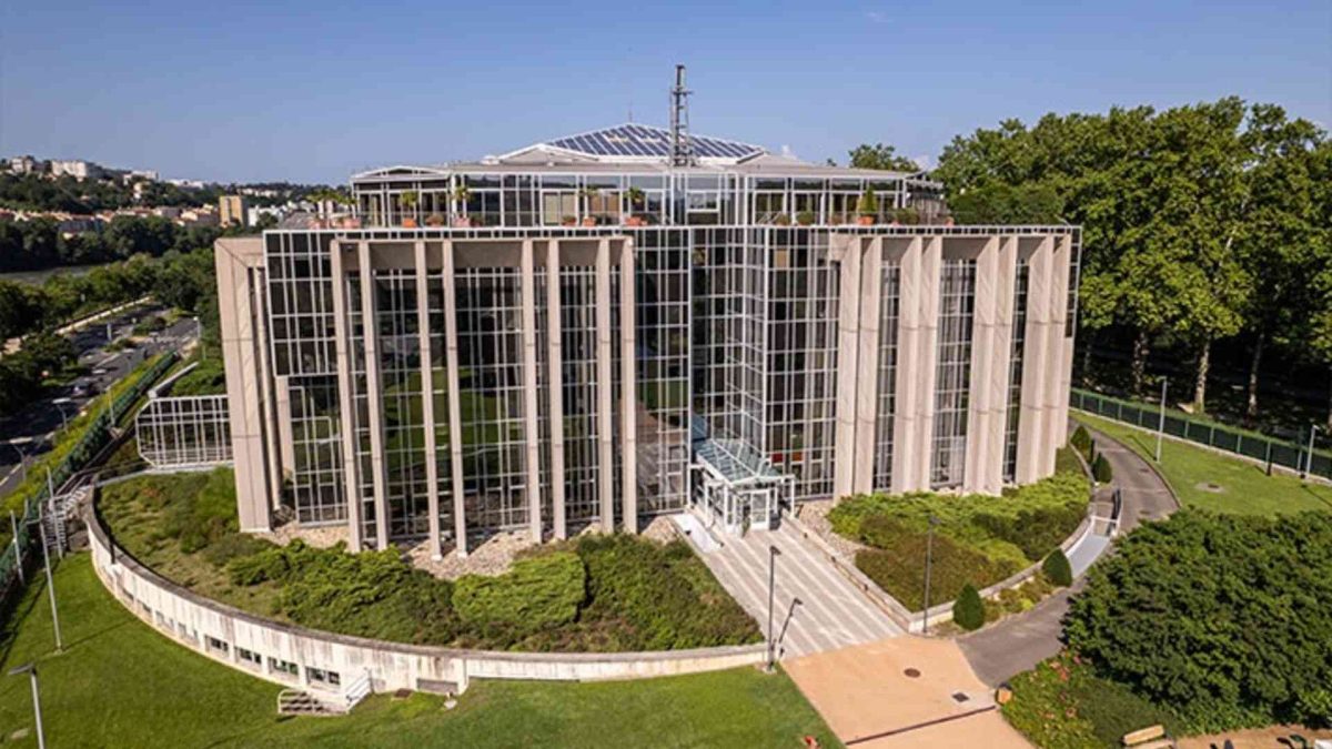 STJ e Interpol: Brasil combate crimes com criptomoedas em Lyon na França