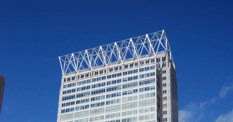 Wall Street Giant Moves: T. Rowe Price Debuts $15M Crypto ETF TKNZ