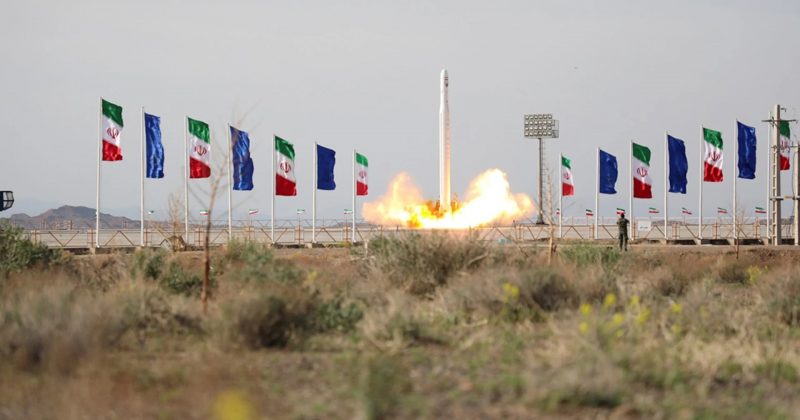 Gulf Tension Rises: US and Iran Exchange Strikes Amid Escalation Fears