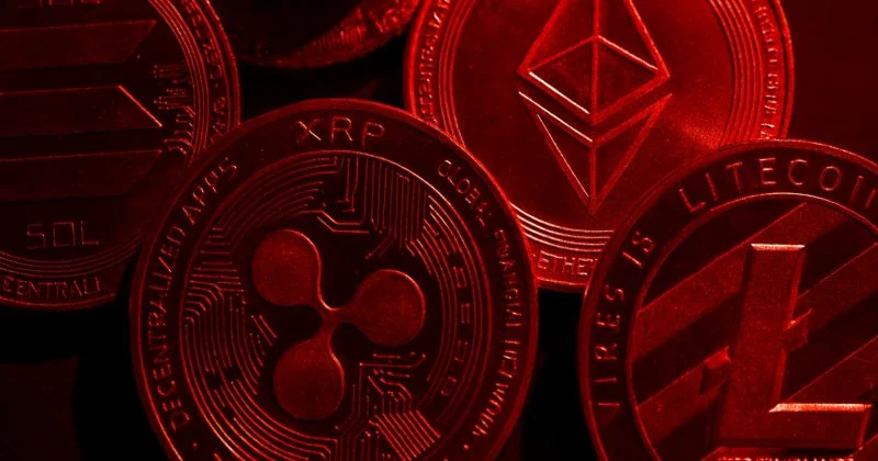 Geopolitical Shockwave: US Fighter Jets Strike Iran, Sending Crypto Markets into Turmoil