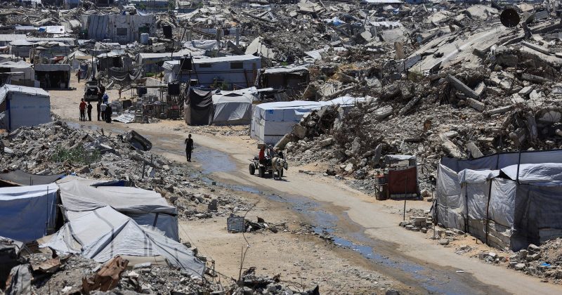 Tensão no Oriente Médio: Fogo israelense mata quatro em Gaza enquanto negociações de cessar-fogo travam em Cairo
