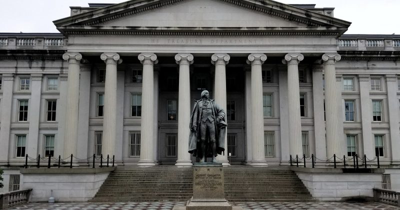 Tesouros dos EUA enfraquecem: Sinal de alerta econômico para o mercado de criptomoedas?