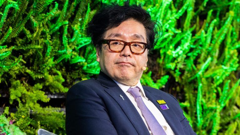 A Grande Aposta de Tom Lee: Bitmine atinge 5,6 milhões de ETH e mira 5% do suprimento total